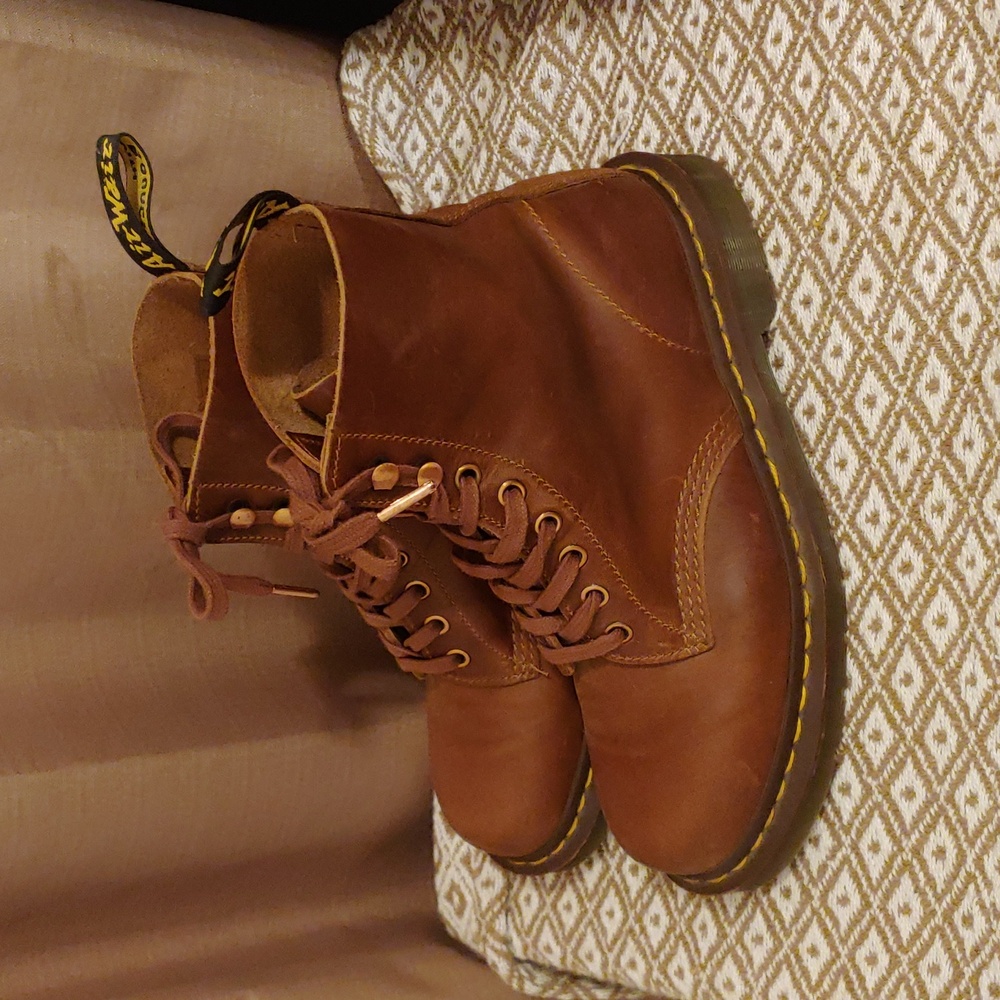 Rare Dr Martens Pascal